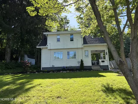 308 E Park Blvd, Akron, OH 44305