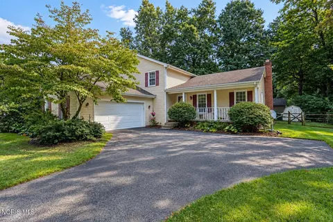 1854 Willowhill Ln, Toledo, OH 43615