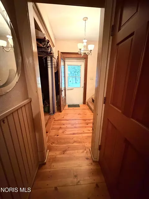 Entry Way - 305 S Mary St, Forest, OH 45843 photo 3 of 5