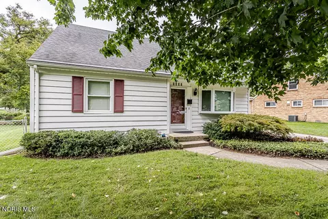 4422 Foxglove Rd, Toledo, OH 43623