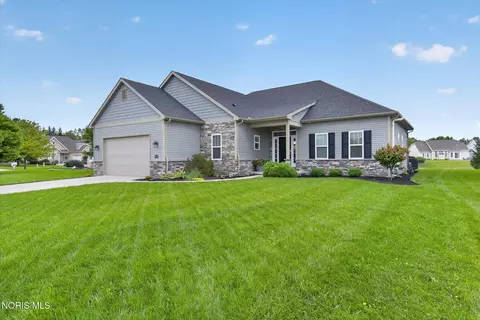 9940 Charles Glen Ln, Whitehouse, OH 43571
