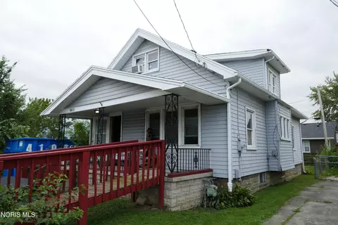 2108 Hoops Dr, Toledo, OH 43611
