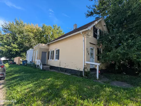 205 Courtland Ave, Toledo, OH 43609