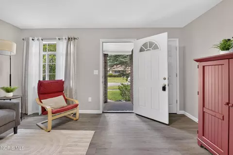 Entry Way - 345 Kopernik Ave, Toledo, OH 43607 photo 1 of 3