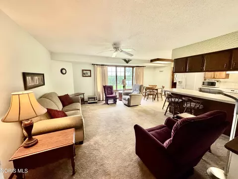Living - b976 County Road 6, Deshler, OH 43516 photo 1 of 2