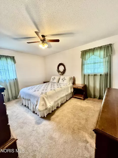 Bedroom - b976 County Road 6, Deshler, OH 43516 photo 1 of 4