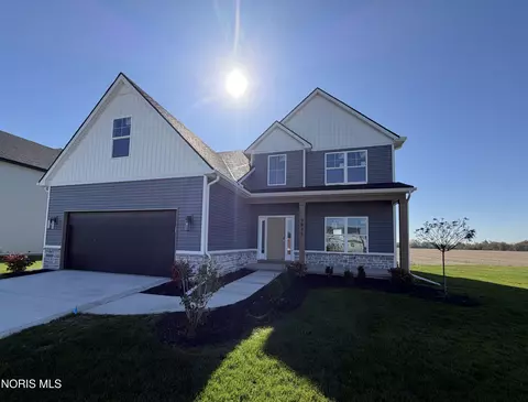 9845 Featherwood Ln, Sylvania, OH 43560