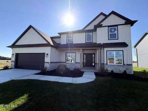 9841 Featherwood Ln, Sylvania, OH 43560