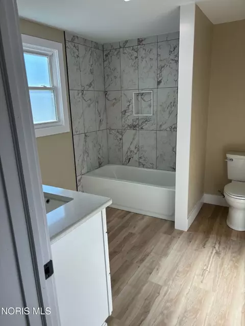 Bath - 124 E Maple St, Deshler, OH 43516 photo 1 of 1