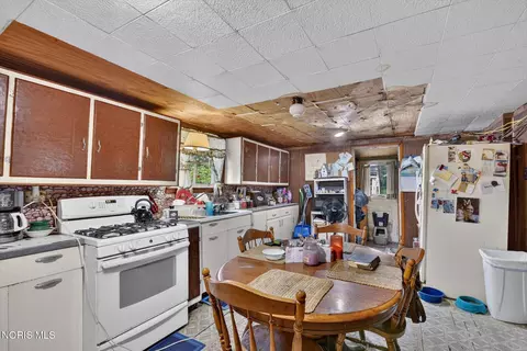 Kitchen - 7417 Scott St, Alger, OH 45812 photo 1 of 3