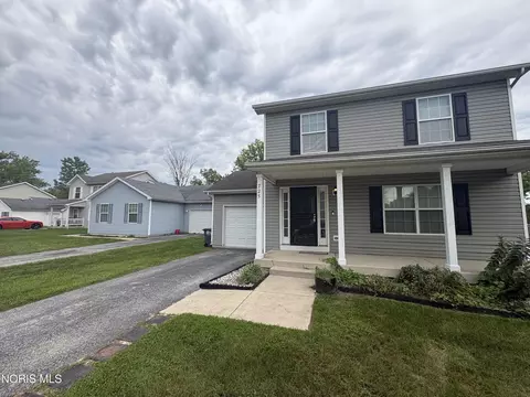 725 Acton Dr, Toledo, OH 43615