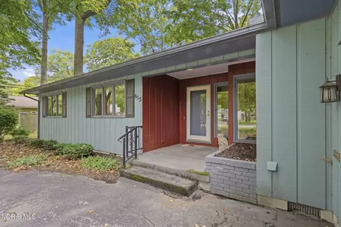 Exterior - 615 Sutton Pl, Findlay, OH 45840 photo 2 of 14