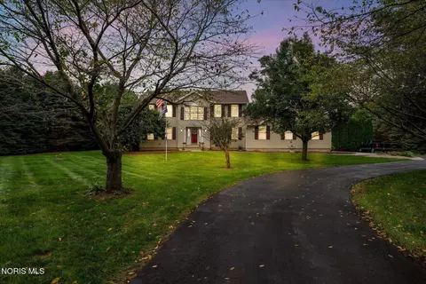 1522 County Road B, Swanton, OH 43558