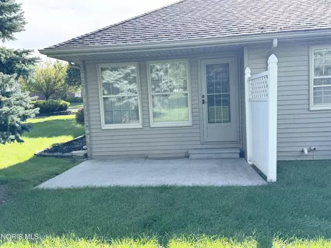 Exterior - 164 Cedarbrook Dr, Ottawa, OH 45875 photo 6 of 6