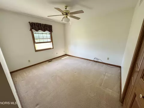 Bedroom - 164 Cedarbrook Dr, Ottawa, OH 45875 photo 2 of 2