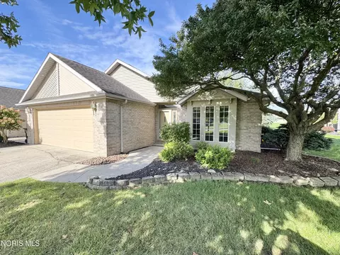 Exterior - 164 Cedarbrook Dr, Ottawa, OH 45875 photo 2 of 6
