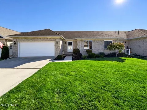 59 Aynsley Lndg, Bowling Green, OH 43402