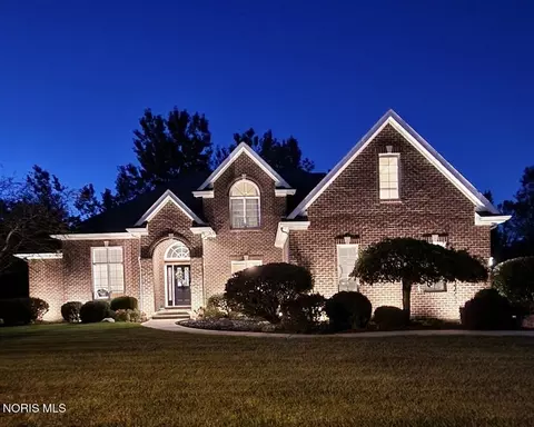 8000 Quarry Rd, Maumee, OH 43537