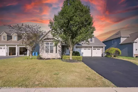 5900 Walnut Springs Rd, Sylvania, OH 43560