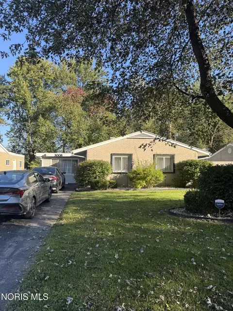 3008 Brock Dr, Toledo, OH 43613