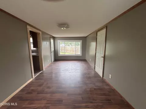 Living - 772 N Walnut St, Paulding, OH 45879 photo 3 of 4