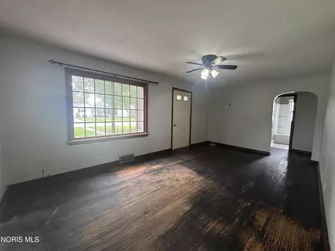 Living - 772 N Walnut St, Paulding, OH 45879 photo 1 of 4