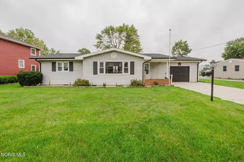 807 Selby St, Findlay, OH 45840