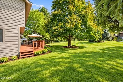 Exterior - 3903 Deerpath Dr, Sandusky, OH 44870 photo 9 of 19