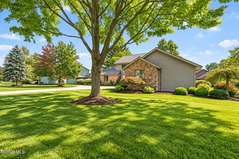 Exterior - 3903 Deerpath Dr, Sandusky, OH 44870 photo 7 of 19