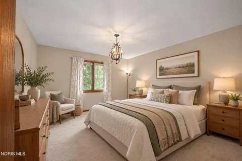 Bedroom - 3903 Deerpath Dr, Sandusky, OH 44870 photo 10 of 14