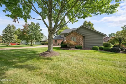 Exterior - 3903 Deerpath Dr, Sandusky, OH 44870 photo 8 of 19