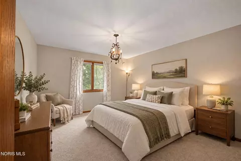 Bedroom - 3903 Deerpath Dr, Sandusky, OH 44870 photo 11 of 14