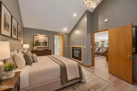 Bedroom - 3903 Deerpath Dr, Sandusky, OH 44870 photo 1 of 14