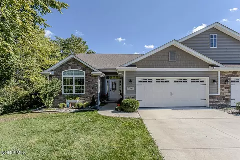 5956 Pine Tree Pl, Sylvania, OH 43560