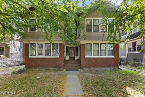 405 Victoria Pl, Toledo, OH 43610