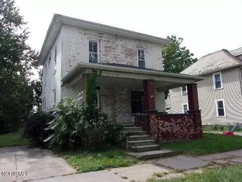 225 E South St, Fostoria, OH 44830