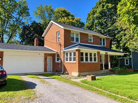 257 S Main St, Mccomb, OH 45858