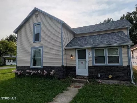 242 S Keyser Ave, Deshler, OH 43516