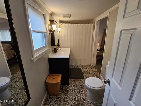 Bath - 567 N 8th St, Upper Sandusky, OH 43351 photo 2 of 4