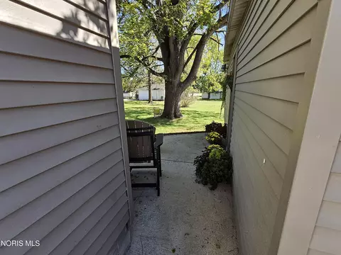 Exterior - 567 N 8th St, Upper Sandusky, OH 43351 photo 4 of 10