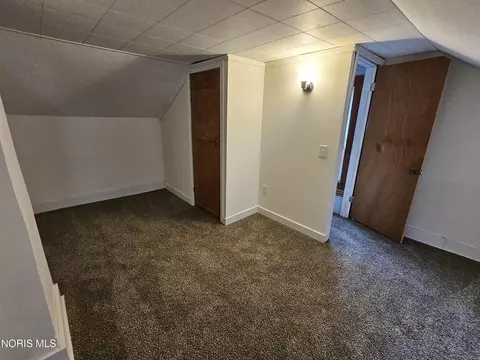 Bedroom - 567 N 8th St, Upper Sandusky, OH 43351 photo 4 of 6