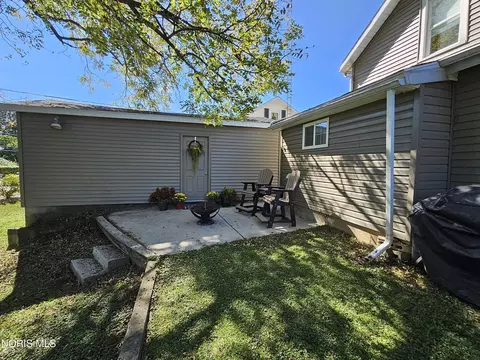 Exterior - 567 N 8th St, Upper Sandusky, OH 43351 photo 5 of 10
