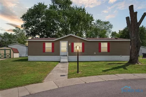 7717 Angola Rd, Holland, OH 43528