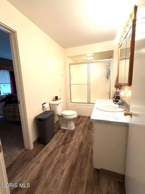 Bath - 1510 S Main St, Bryan, OH 43506 photo 2 of 3