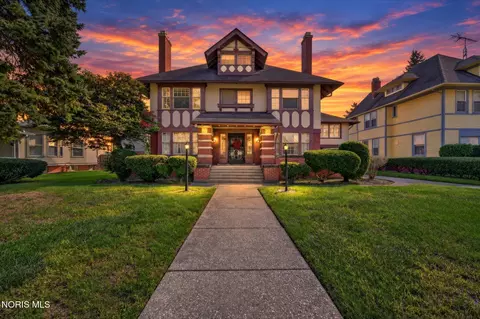 2146 Parkwood Ave, Toledo, OH 43620