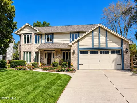 2210 Apsley Blvd, Toledo, OH 43617