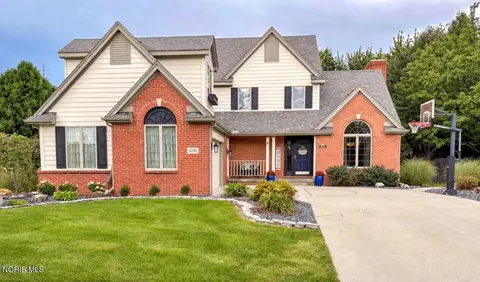 4235 Morning Dove Dr, Oregon, OH 43616