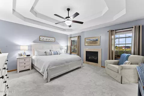 Bedroom - 23959 W Walbridge Rd, Curtice, OH 43412 photo 6 of 7