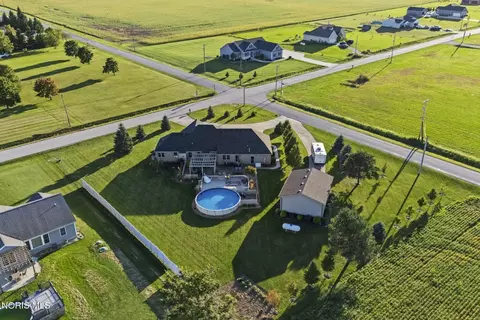 View/Area - 23959 W Walbridge Rd, Curtice, OH 43412 photo 6 of 10