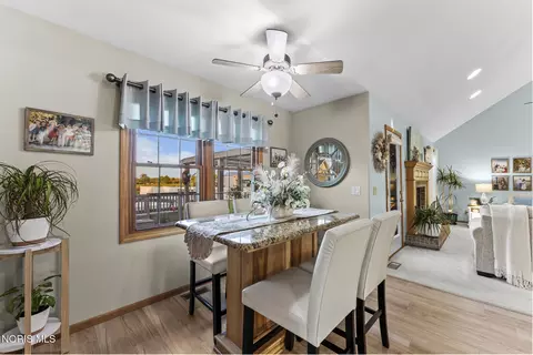 Dining - 23959 W Walbridge Rd, Curtice, OH 43412 photo 5 of 5